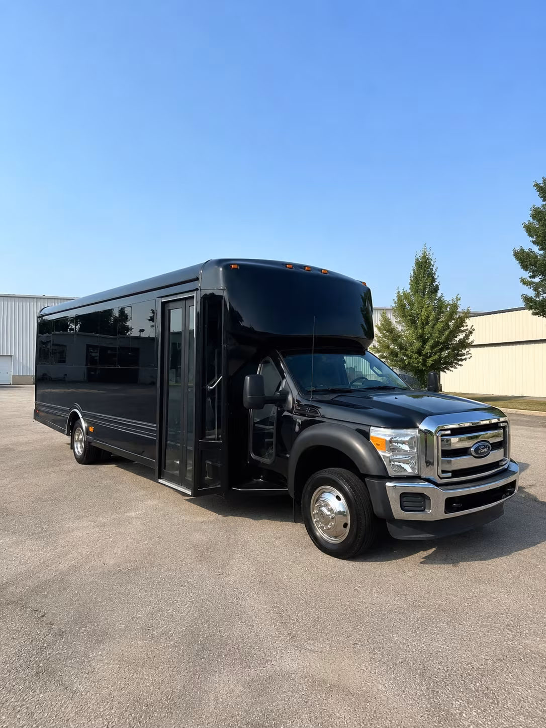 18 Passenger Party Bus
