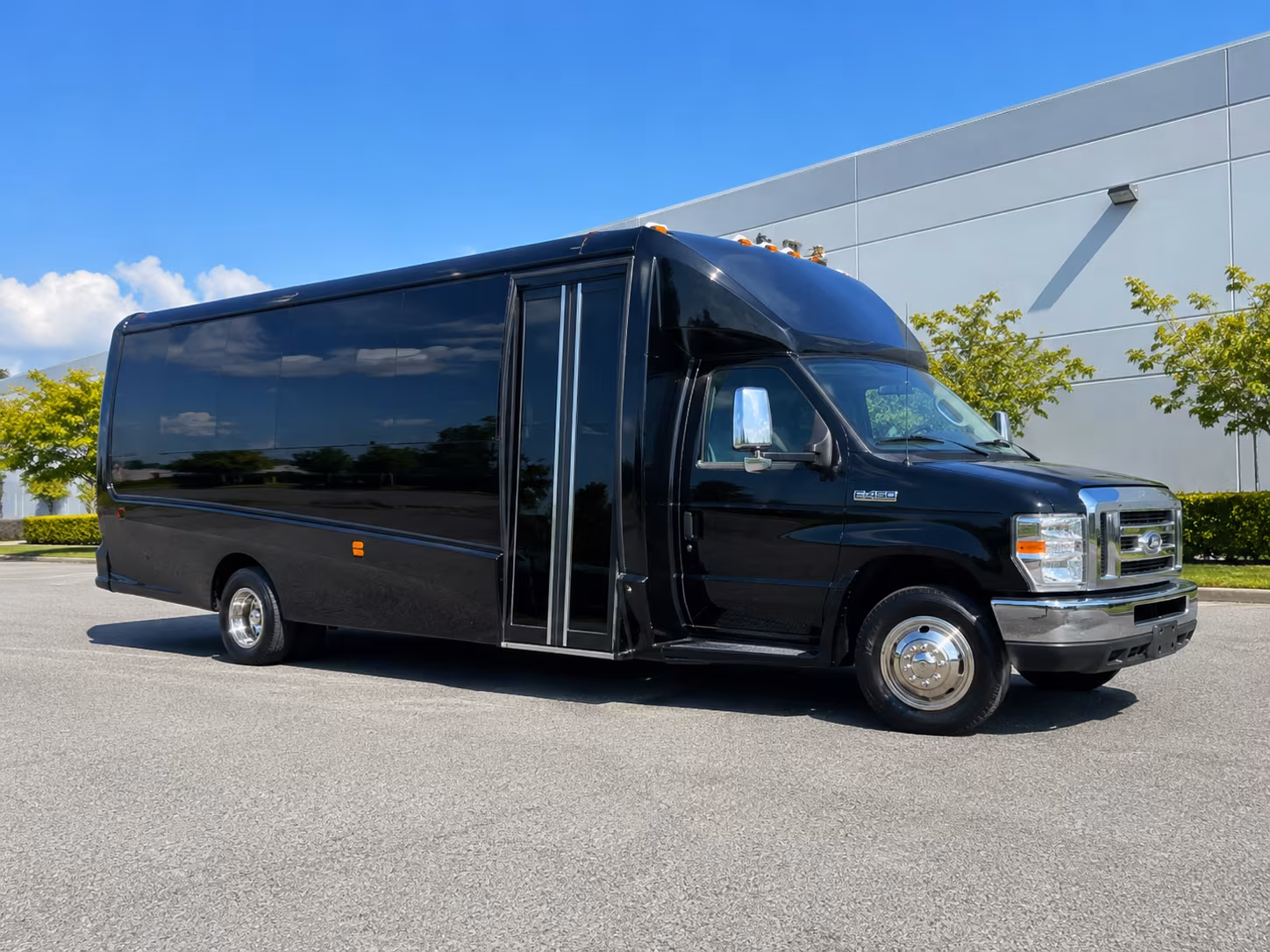 Great Falls Birthday, Sweet 16, & Quinceañera Transportation party bus exterior